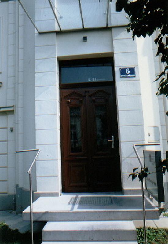Eingang zum Schönberg-Haus