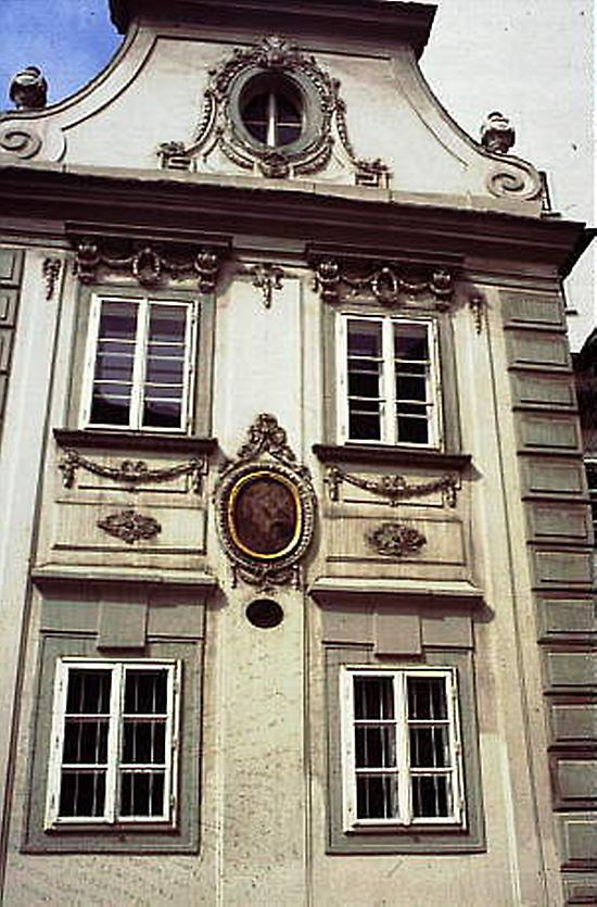 Drei Mäderl Haus