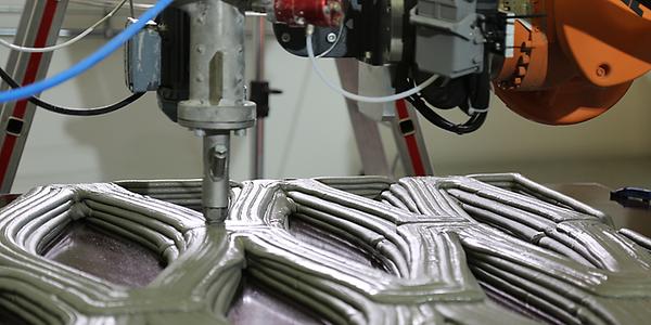 Voller Druckerfolg – der Druck- roboter druckt die filigrane Struktur gekonnt aus., Foto: © Baustädter – TU Graz