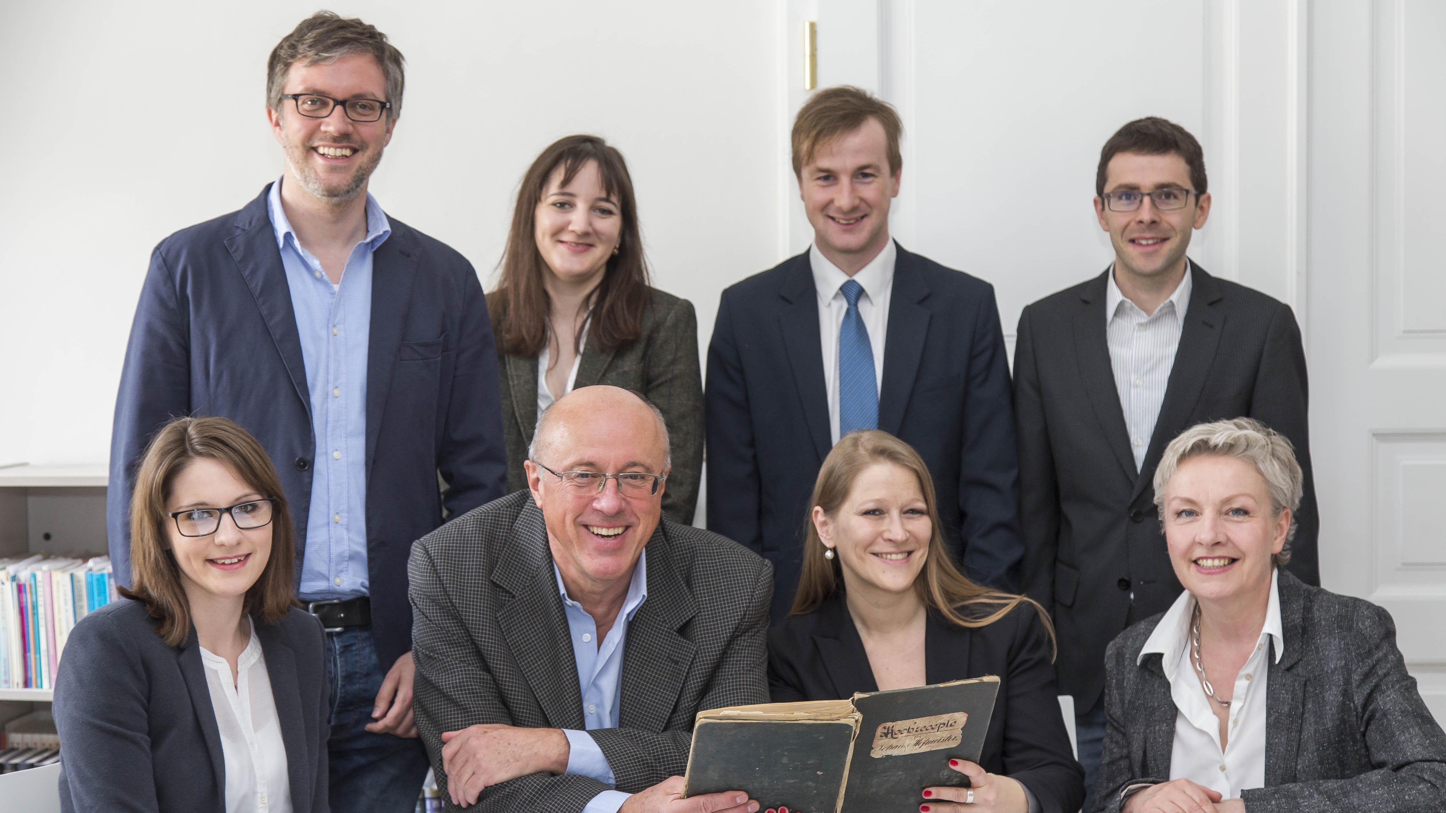 Häferlgucker im historischen Salzburg (Uni Salzburg) | Neues aus der ...