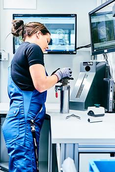mart Production bei Pankl High Performance Systems