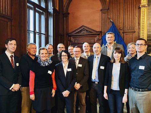 v. l.: Martin Braun (BOKU), Robert Jandl (BFW), Alice Ludvig (BOKU), Georg Kindermann (BFW), Thomas Ledermann (BFW), Franziska Hesser (Wood K plus), Werner Pölz (Umweltbundesamt), Klemens Schadauer (BFW), Peter Schwarzbauer (BOKU), Peter Weiß (Umweltbundesamt), Vizerektor Gerhard Mannsberger (BOKU), Carmen Schmid (Umweltbundesamt), Alexandra Freudenschuß (BFW), David Fritz (Umweltbundesamt)