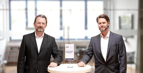 Nikolaus Szlavik (l.) und Andreas Stugger setzen neben Powertrain, E-Mobility und Industrie 4.0 nun verstärkt den Fokus auf das Kundenservice.