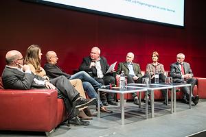 v. l. n. r.: Christian Schwarz, Christine Korak, Michael Lehofer, Heinz M. Fischer, Rainer Christ, Beate Salchinger und Karl Peter Pfeiffer