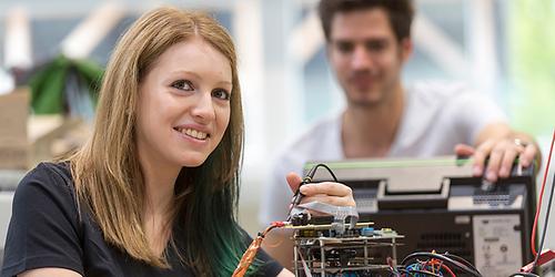 Mädchen in Technik und Naturwissenschaften