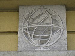 2 Reliefs „Galileo Galilei“ und „Astronomische Erdkugel (Sphaera Armillare)“