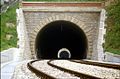 Der kleine und der große Tür­ken­schanz­tun­nel, zwei von ins­ge­samt drei in berg­män­ni­scher Bau­wei­se ent­stan­denen Tun­neln der Stad­tbahn