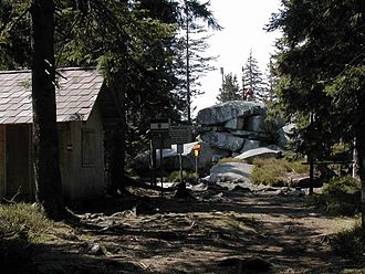 Österreichisch-tschechische Grenze an denGipfelfelsen des Plöckensteins