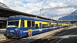Auch die Konstruktion der Niederflur-Gelenksteuerwagen von BOB, Zentral­bahn und MGB leitet sich von den GTW ab. Das Kastenkonzept stammt von den MGB BDSeh 4/8 (2004).