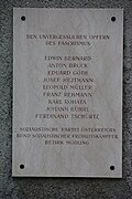 Gedenktafel am Friedhof Mödling