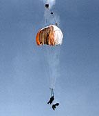 Hauptschirm öffnet sich,Sitz fällt ab