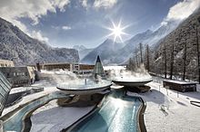 AQUA DOME - Wellnessanlage im Winter