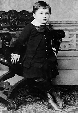 Das Foto gilt als das älteste bekannte von Albert Einstein und zeigt ihn dreijährig, 1882