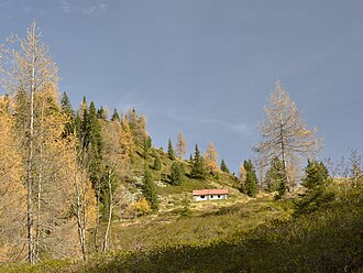 Alte Kellerjochhütte vom Weg zum Berggasthof Hecherhaus (1887 m)