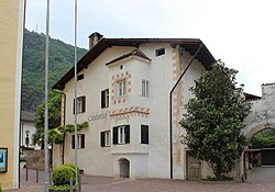 Stieler, Kirchplatz 7