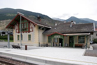 Aufnahmsgebäude
