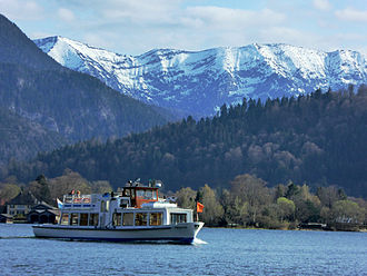 Blauberge mit Halserspitz (links) vom Tegernsee
