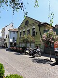 Piavestraße 8