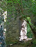 Kernburg, Segmentbogenportal