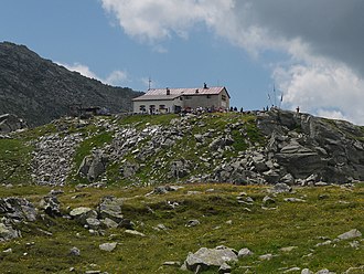 Die Hütte auf dem Nevesjoch (2419 m)