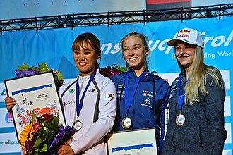 Gewinner bei den Frauen (v. l. n. r. Sa, Garnbret, Pilz)