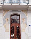 Portal von Nr. 11