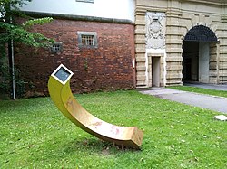 Ehrenring. Denkmal für Oktavia Aigner-Rollett