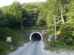 Der erste Ivan-Tunnel dient heute als Teilstück der M17 dem Straßenverkehr.