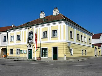 Das Gemeindeamt von Enzersdorf an der Fischa