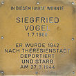In diesem Hause wohnte Siegfried Vogel 1.7.1886. Er wurde 1942 nach Theresienstadt deportiert und starb am 27.3.1944.