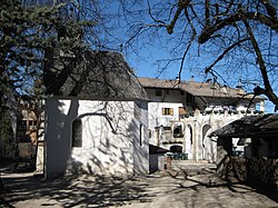 Fennhals mit Kapelle