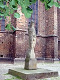 Skulptur zum Gedenken an Kleist von Wieland Förster (1977) in Frankfurt (Oder)
