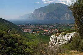 Nordufer des Gardasees mit Torbole