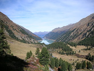 Gepatschspeicher von der Gletscherstraße gesehen (Blick Richtung Norden)