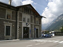 Bahnhof Gossensaß mit Nebengebäude