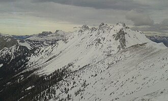 Winterliche Griesmauer vom Polster aus gesehen