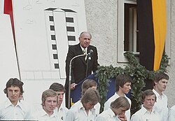 Direktor Hans Altmann bei der Dankesrede.