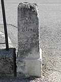 Kilometerstein 12 zwischen Hochroterdstraße 12 und 14