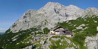 Blick aufs Hochtor, im Vordergrund die Hesshütte