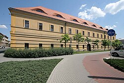 ehem. 27er Artillerie-Kaserne Königgrätz (Gebäude 2015 noch existent)Koordinate 50° 12′ 26″ N, 15° 49′ 53″ O50.20722222222215.831388888889