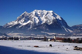 Blick von Südosten über Irdning im steirischen Ennstal