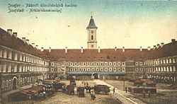 Artillerie-Kaserne in Josefstadt(Gebäude 2015 noch existent)Koordinate 50° 20′ 23″ N, 15° 55′ 58″ O50.33972222222215.932777777778