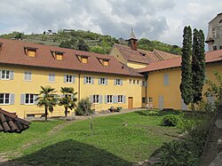 Kapuzinerkloster mit Kirche St. Maximilian, Garten und Friedhof