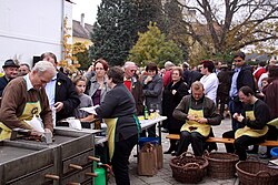 Die gerösteten Edelkastanien stehen im Mittelpunkt