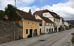 „Rossatzbacher Straße“ in Rossatz (Rossatz-Arnsdorf)