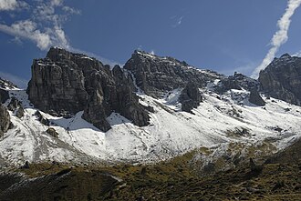 Kleine Ochsenwand (links), neben Großer Ochsenwand (Mitte) und Riepenwand (rechts)