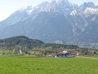 Lans mit der Nordkette im Hintergrund