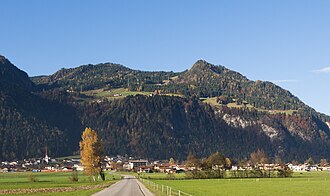 Der Larchkopf (rechts) mit Schlitters