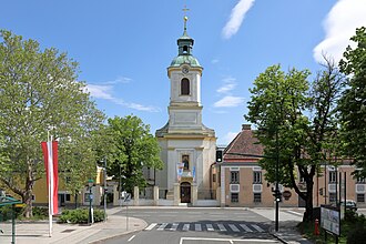 Pfarr- und Wallfahrtskirche St. Magdalena im Zentrum Maria Enzersdorfs