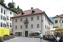 Pfarrplatz 7